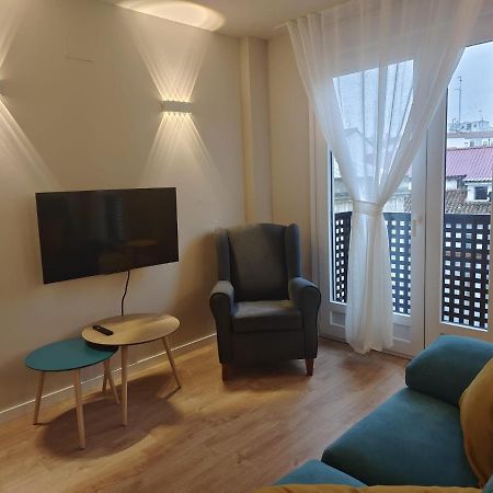 Apartamentos Picasso 알칼라데에나레스 외부 사진