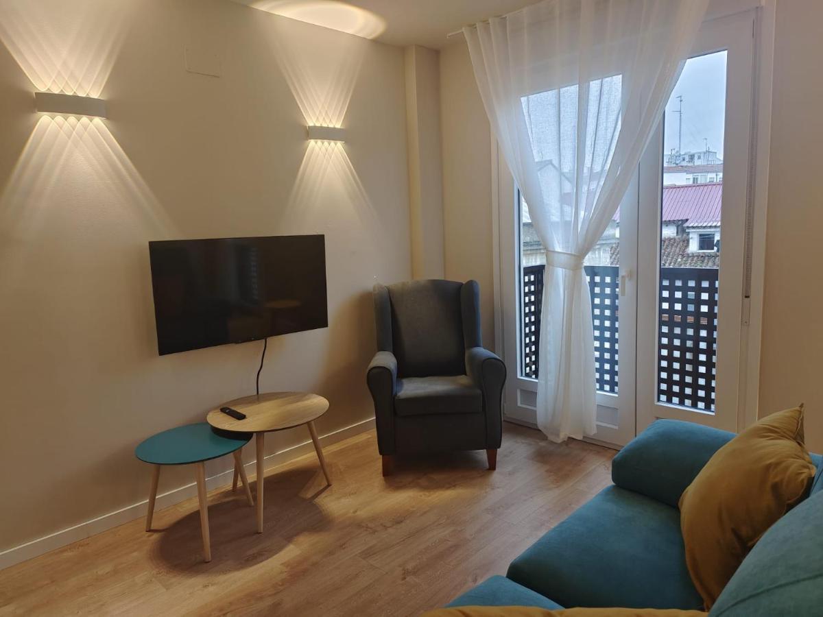Apartamentos Picasso 알칼라데에나레스 외부 사진